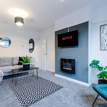 Welcoming 3 Bed Home, 10 Mins From Chester Races And Zoo Saughall Eksteriør bilde