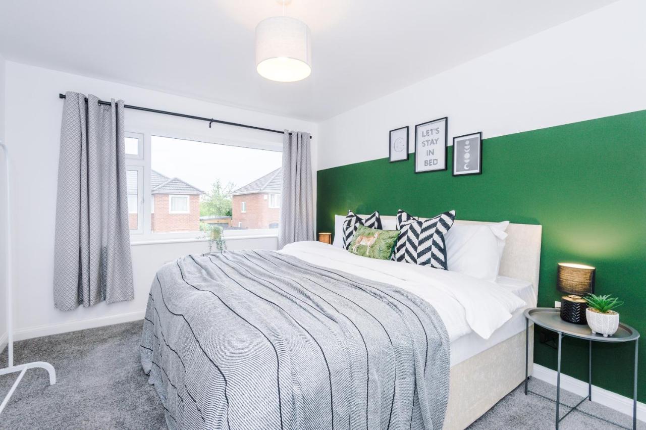 Welcoming 3 Bed Home, 10 Mins From Chester Races And Zoo Saughall Eksteriør bilde